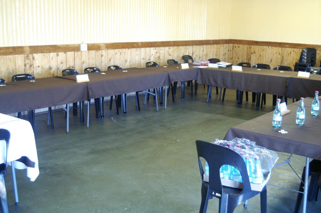 Akwela Guest Farm Hotel Bloemfontein Exterior foto