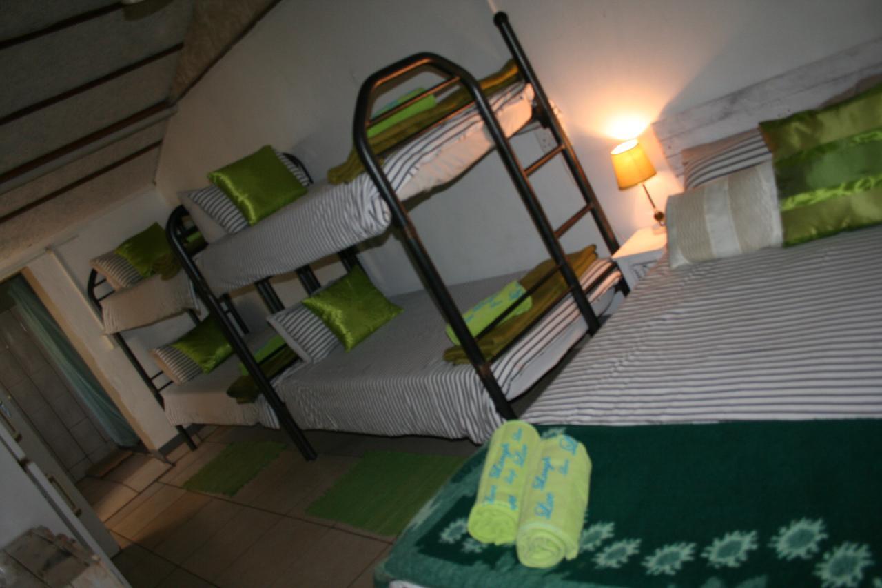 Akwela Guest Farm Hotel Bloemfontein Exterior foto